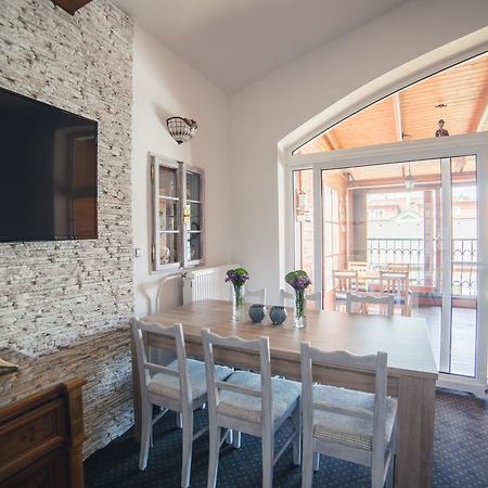 Apartmany U Papousku Jindřichŭv Hradec Exteriör bild