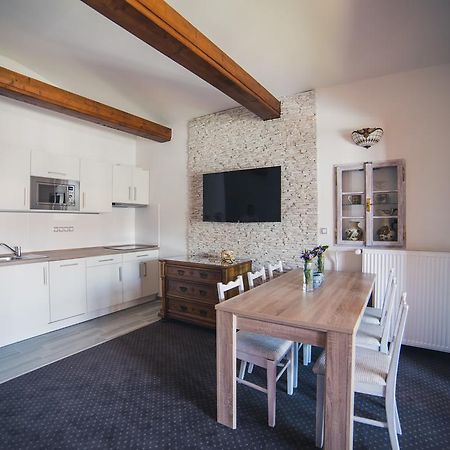 Apartmany U Papousku Jindřichŭv Hradec Exteriör bild