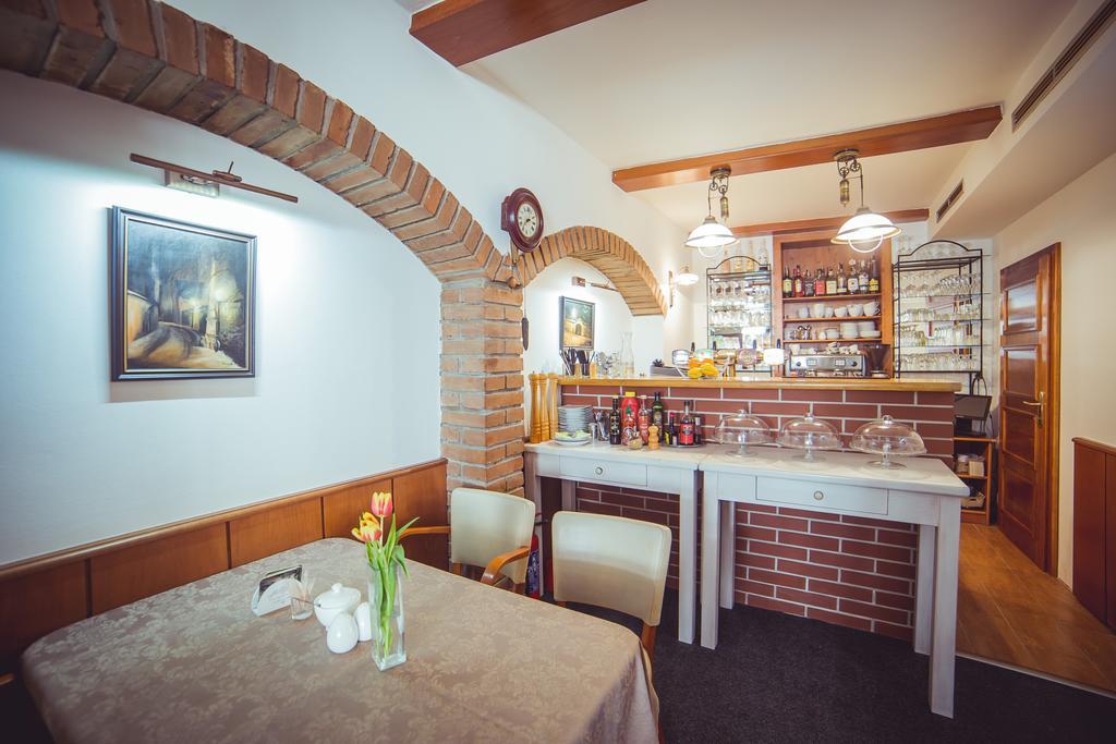 Apartmany U Papousku Jindřichŭv Hradec Exteriör bild
